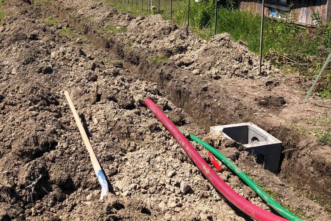 Tranchée pour enterrer des cables